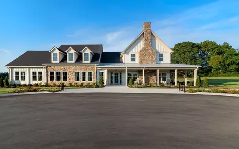 8065 Atlee Ct, College Grove, TN 37046