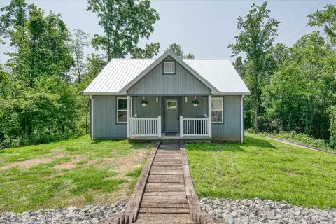 299 Shire Ln, Celina, TN 38551