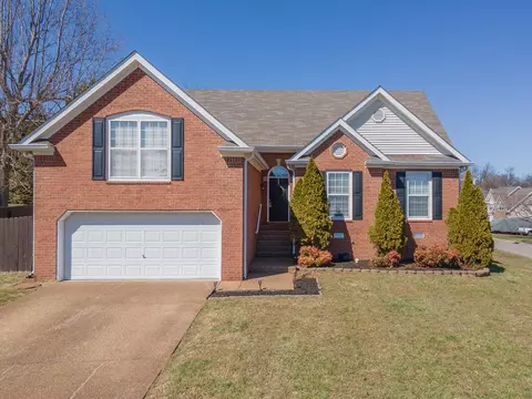 2800 Aston Woods Ct, Thompsons Station, TN 37179