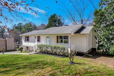 1025 Whisperwood Trl NE, Cleveland, TN 37312