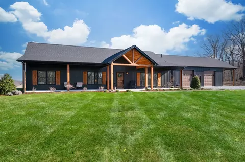 Exterior - 1592 Eno Rd, Dickson, TN 37055 photo 4 of 11