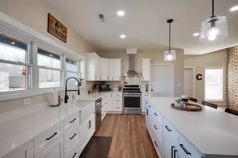 Kitchen - 1592 Eno Rd, Dickson, TN 37055 photo 1 of 5