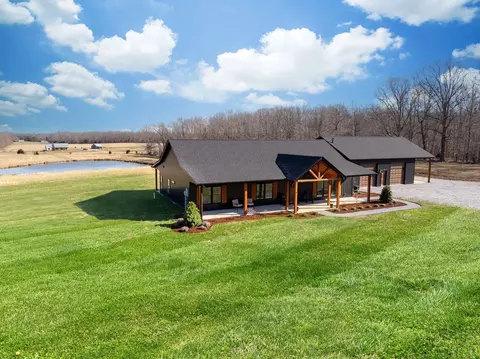 Exterior - 1592 Eno Rd, Dickson, TN 37055 photo 3 of 11