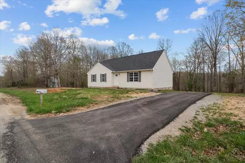 9085 Redbud Ln, Nunnelly, TN 37137