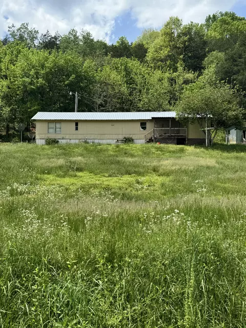 43 Dog Branch Rd S, Pleasant Shade, TN 37145