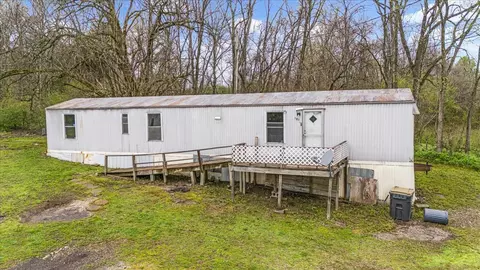 441 Halltown Rd, Hartsville, TN 37074