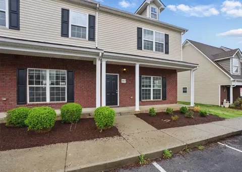 2017 George Buchanan Dr, La Vergne, TN 37086