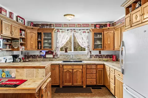Kitchen - 286 Wright Rd, Prospect, TN 38477 photo 2 of 5