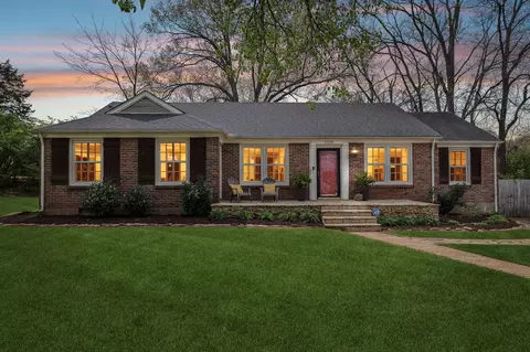 5601 Stoneway Trl, Nashville, TN 37209