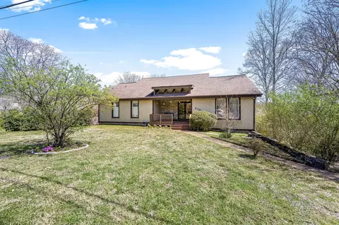 616 Belgium Dr, Hermitage, TN 37076