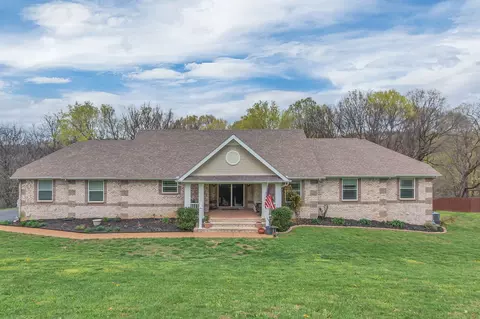 1552 Heller Rdg, Spring Hill, TN 37174