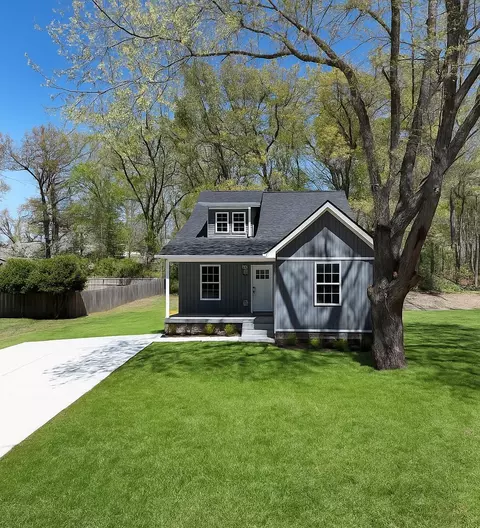 121 Saratoga Dr, Clarksville, TN 37042