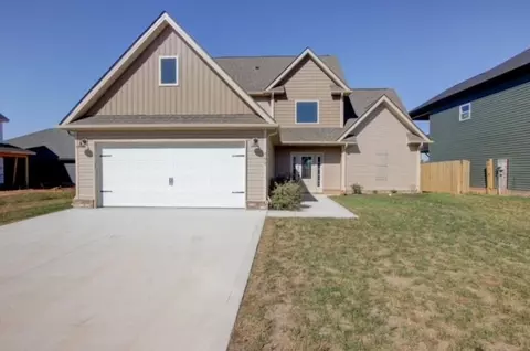 795 Emma Dean Dr, Clarksville, TN 37042