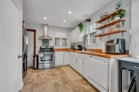 1306 Mercury Dr, Nashville, TN 37217