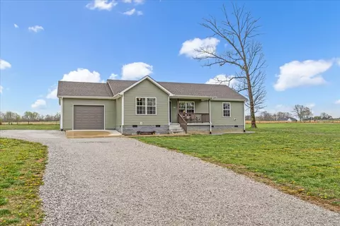 Exterior - 835 Comer Rd, Morrison, TN 37357 photo 9 of 10