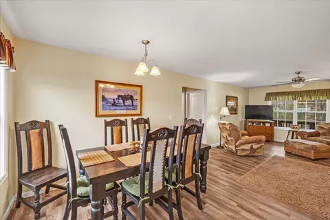 Dining - 835 Comer Rd, Morrison, TN 37357 photo 3 of 5