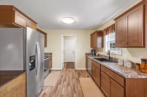 Entry Way - 835 Comer Rd, Morrison, TN 37357 photo 2 of 2