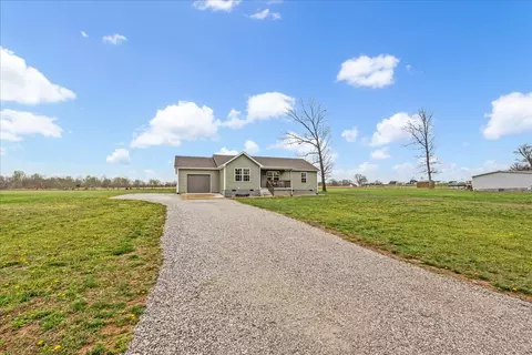 Exterior - 835 Comer Rd, Morrison, TN 37357 photo 8 of 10