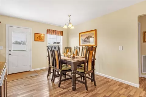 Dining - 835 Comer Rd, Morrison, TN 37357 photo 5 of 5