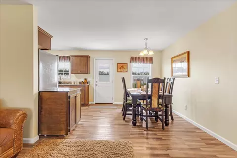 Dining - 835 Comer Rd, Morrison, TN 37357 photo 4 of 5
