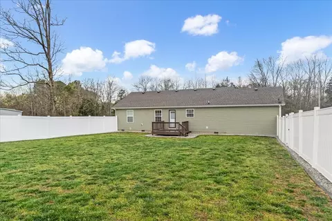 Exterior - 835 Comer Rd, Morrison, TN 37357 photo 4 of 10