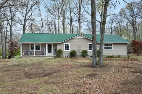 1264 Meiser Ln, Mcminnville, TN 37110