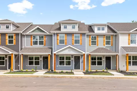 100 Quarry Point Dr, Clarksville, TN 37043