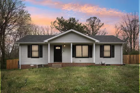 105 Story Book Dr, Clarksville, TN 37042