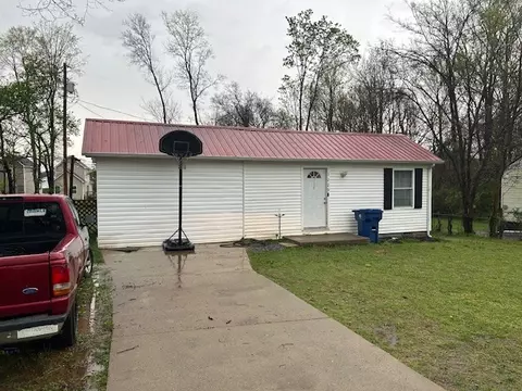 1229 Greenfield Dr, Clarksville, TN 37040