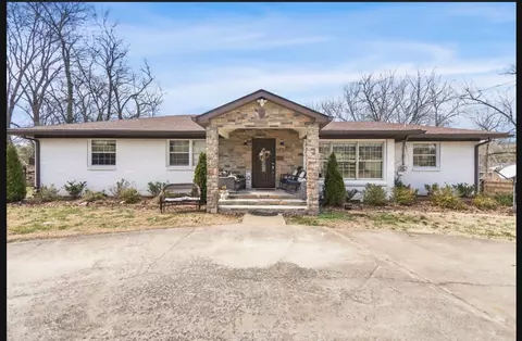602 Larkin Springs Rd, Madison, TN 37115
