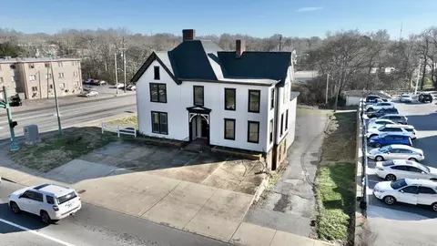 534 Madison St, Clarksville, TN 37040
