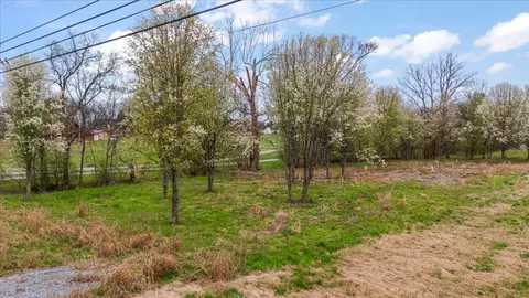 174 Deshea Creek Rd, Gallatin, TN 37066