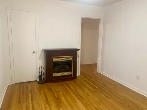 Living - 107 Sunset Cir, Centerville, TN 37033 photo 8 of 9