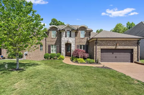 536 Summit Oaks Ct, Nashville, TN 37221
