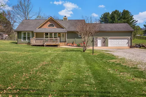 1006 Rip Steele Rd, Columbia, TN 38401