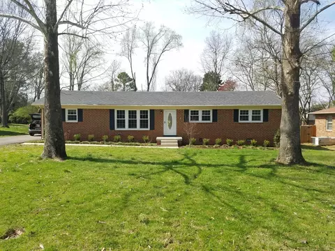 1903 Susan Dr, Murfreesboro, TN 37129