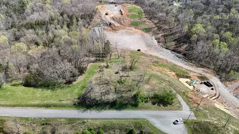 6 Whites Bluff Ln, Hartsville, TN 37074