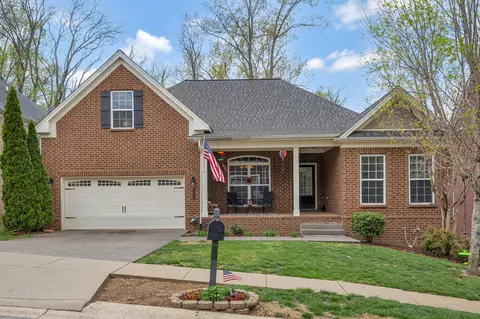 6029 Christmas Dr, Nolensville, TN 37135