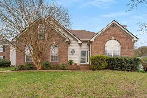 105 Walking Horse Ct, Nashville, TN 37211