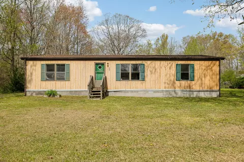 285 Eugene Reed Rd, Woodbury, TN 37190