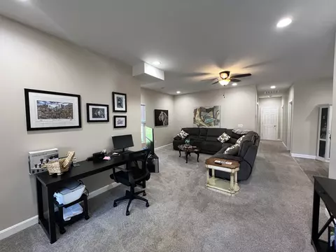 7234 Correll Place Dr, Louisville, KY 40228