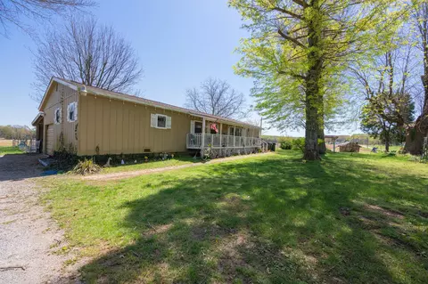 2400 Crossroads Church Rd, Huntingdon, TN 38344