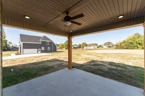 Exterior - 2041 Beverly Ct, Springfield, TN 37172 photo 6 of 6
