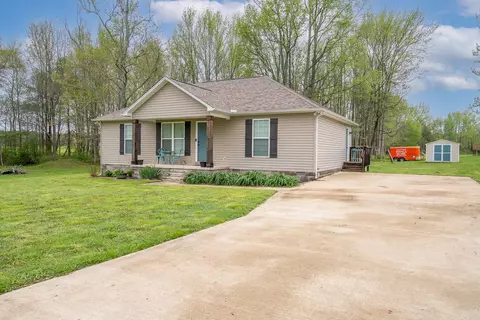 874 Prosser Rd, Leoma, TN 38468