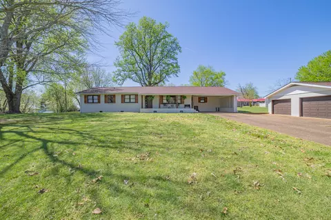 15 N Trussell Rd, Monteagle, TN 37356