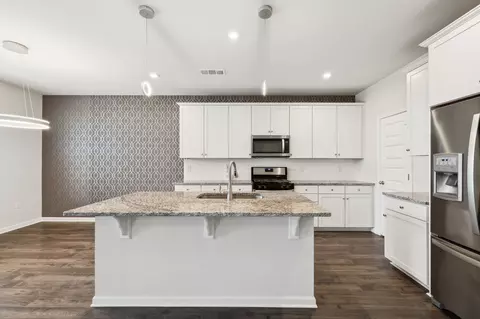 Kitchen - 3610 Lantern Ln, Murfreesboro, TN 37128 photo 2 of 3