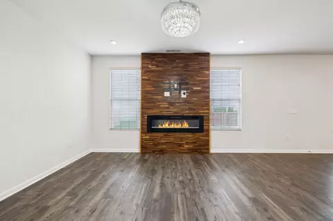 Living - 3610 Lantern Ln, Murfreesboro, TN 37128 photo 6 of 11