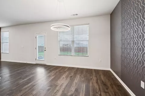 Dining - 3610 Lantern Ln, Murfreesboro, TN 37128 photo 2 of 2
