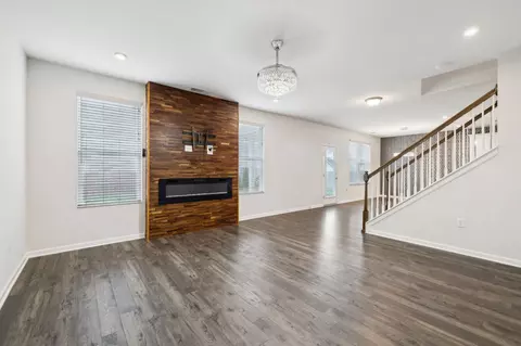 Living - 3610 Lantern Ln, Murfreesboro, TN 37128 photo 7 of 11