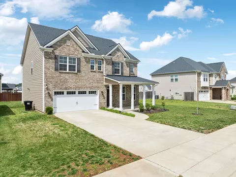 Exterior - 3610 Lantern Ln, Murfreesboro, TN 37128 photo 5 of 11